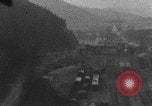 Standbild strafing europäische Theater, 1945, aus Sekunde 40 historischem Filmmaterial Videoclip 65675045681