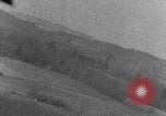 Standbild strafing europäische Theater, 1945, aus Sekunde 52 historischem Filmmaterial Videoclip 65675045681