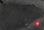 Standbild strafing europäische Theater, 1945, aus Sekunde 58 historischem Filmmaterial Videoclip 65675045681
