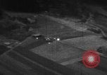 Standbild strafing europäische Theater, 1945, aus Sekunde 11 historischem Filmmaterial Videoclip 65675045682