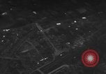 Standbild strafing europäische Theater, 1945, aus Sekunde 35 historischem Filmmaterial Videoclip 65675045682