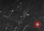 Standbild strafing europäische Theater, 1945, aus Sekunde 38 historischem Filmmaterial Videoclip 65675045682