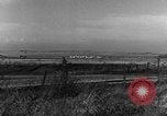 Image P-47 Aéronefs à l'aérodrome de Chievres Chievres Belgique, 1944, de la seconde 10 séquences d'archives historiques vidéo 65675045684