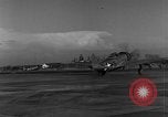 Image P-47 Aéronefs à l'aérodrome de Chievres Chievres Belgique, 1944, de la seconde 45 séquences d'archives historiques vidéo 65675045684