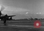 Image P-47 Aéronefs à l'aérodrome de Chievres Chievres Belgique, 1944, de la seconde 60 séquences d'archives historiques vidéo 65675045684