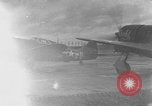 Immagine di P-47s del USAAF 365Fighter Group Chievres Belgio, 1944, secondo 1 filmato di repertorio 65675045685