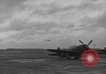 Immagine di P-47s del USAAF 365Fighter Group Chievres Belgio, 1944, secondo 21 filmato di repertorio 65675045685