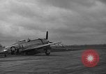 Immagine di P-47s del USAAF 365Fighter Group Chievres Belgio, 1944, secondo 47 filmato di repertorio 65675045685