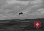 Immagine di P-47s del USAAF 365Fighter Group Chievres Belgio, 1944, secondo 54 filmato di repertorio 65675045685
