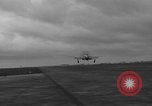Immagine di P-47s del USAAF 365Fighter Group Chievres Belgio, 1944, secondo 59 filmato di repertorio 65675045685