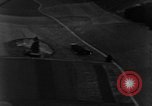 Standbild strafing europäische Theater, 1944, aus Sekunde 7 historischem Filmmaterial Videoclip 65675045706