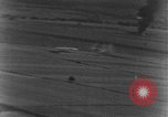 Standbild strafing europäische Theater, 1944, aus Sekunde 10 historischem Filmmaterial Videoclip 65675045707