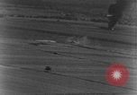 Standbild strafing europäische Theater, 1944, aus Sekunde 11 historischem Filmmaterial Videoclip 65675045707