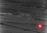 Standbild strafing europäische Theater, 1944, aus Sekunde 17 historischem Filmmaterial Videoclip 65675045707