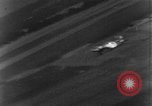 Standbild strafing europäische Theater, 1944, aus Sekunde 22 historischem Filmmaterial Videoclip 65675045707