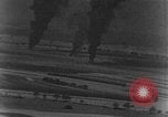 Standbild strafing europäische Theater, 1944, aus Sekunde 32 historischem Filmmaterial Videoclip 65675045707