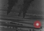 Standbild strafing europäische Theater, 1944, aus Sekunde 33 historischem Filmmaterial Videoclip 65675045707