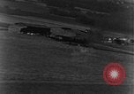 Standbild strafing europäische Theater, 1944, aus Sekunde 36 historischem Filmmaterial Videoclip 65675045707
