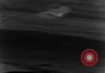 Immagine di Bombardamento Teatro europeo, 1944, secondo 14 filmato di repertorio 65675045708