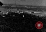 Standbild strafing europäische Theater, 1944, aus Sekunde 17 historischem Filmmaterial Videoclip 65675045709