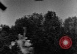 Standbild strafing europäische Theater, 1944, aus Sekunde 23 historischem Filmmaterial Videoclip 65675045709