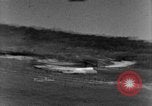 Standbild strafing europäische Theater, 1944, aus Sekunde 26 historischem Filmmaterial Videoclip 65675045709