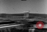 Standbild strafing europäische Theater, 1944, aus Sekunde 31 historischem Filmmaterial Videoclip 65675045709