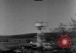 Standbild strafing europäische Theater, 1944, aus Sekunde 34 historischem Filmmaterial Videoclip 65675045709