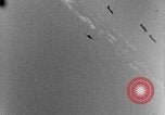 Standbild strafing europäische Theater, 1944, aus Sekunde 49 historischem Filmmaterial Videoclip 65675045709