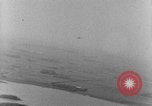 Standbild strafing europäische Theater, 1944, aus Sekunde 57 historischem Filmmaterial Videoclip 65675045709