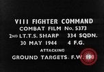 Standbild strafing europäische Theater, 1944, aus Sekunde 3 historischem Filmmaterial Videoclip 65675045710