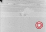 Standbild strafing europäische Theater, 1944, aus Sekunde 12 historischem Filmmaterial Videoclip 65675045710