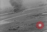 Standbild strafing europäische Theater, 1944, aus Sekunde 24 historischem Filmmaterial Videoclip 65675045710