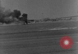 Standbild strafing europäische Theater, 1944, aus Sekunde 34 historischem Filmmaterial Videoclip 65675045710