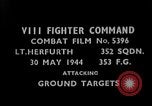 Standbild strafing europäische Theater, 1944, aus Sekunde 3 historischem Filmmaterial Videoclip 65675045711