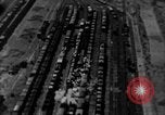 Standbild strafing europäische Theater, 1944, aus Sekunde 17 historischem Filmmaterial Videoclip 65675045711