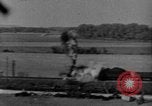 Standbild strafing europäische Theater, 1944, aus Sekunde 32 historischem Filmmaterial Videoclip 65675045711