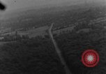 Standbild strafing europäische Theater, 1944, aus Sekunde 10 historischem Filmmaterial Videoclip 65675045716