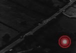Standbild strafing europäische Theater, 1944, aus Sekunde 26 historischem Filmmaterial Videoclip 65675045716