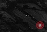 Standbild strafing europäische Theater, 1944, aus Sekunde 13 historischem Filmmaterial Videoclip 65675045717