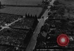 Standbild strafing europäische Theater, 1944, aus Sekunde 23 historischem Filmmaterial Videoclip 65675045717