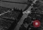 Standbild strafing europäische Theater, 1944, aus Sekunde 24 historischem Filmmaterial Videoclip 65675045717