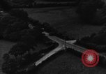 Standbild strafing europäische Theater, 1944, aus Sekunde 40 historischem Filmmaterial Videoclip 65675045717