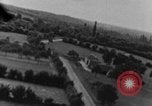 Standbild strafing europäische Theater, 1944, aus Sekunde 7 historischem Filmmaterial Videoclip 65675045718
