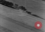 Standbild strafing europäische Theater, 1944, aus Sekunde 11 historischem Filmmaterial Videoclip 65675045718