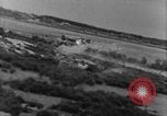 Standbild strafing europäische Theater, 1944, aus Sekunde 22 historischem Filmmaterial Videoclip 65675045718