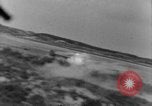Standbild strafing europäische Theater, 1944, aus Sekunde 23 historischem Filmmaterial Videoclip 65675045718