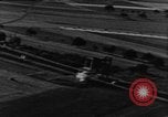 Standbild strafing europäische Theater, 1944, aus Sekunde 10 historischem Filmmaterial Videoclip 65675045719