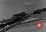 Standbild strafing europäische Theater, 1944, aus Sekunde 21 historischem Filmmaterial Videoclip 65675045719