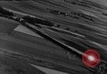 Standbild strafing europäische Theater, 1944, aus Sekunde 34 historischem Filmmaterial Videoclip 65675045719